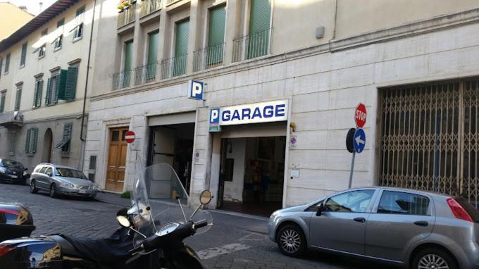 Appartamenti Fortezza Da Basso Florenţa Exterior foto